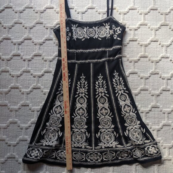 Share INC International Concepts Black and Tan Floral Embroidered Beaded Dress M - Picture 3 of 10